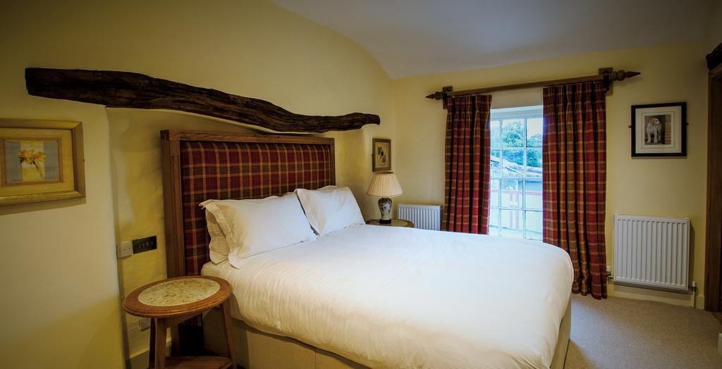 The Fleece Inn Shireshead Eksteriør bilde